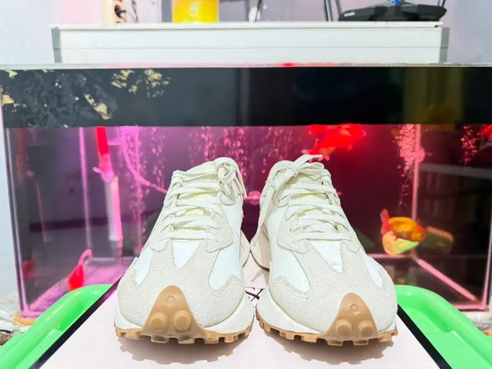 SUPER SALE! New Balance 327 Angora Original – SECOND MULUS!