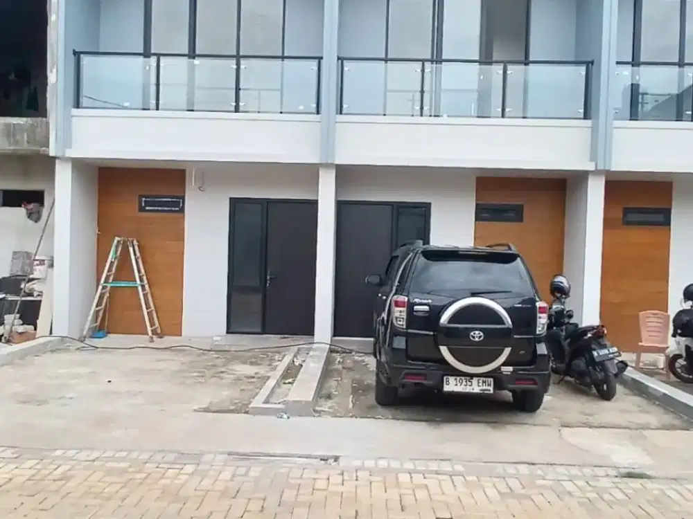 rumah 2 lantai siap huni dekat naga swalayan jatiasih