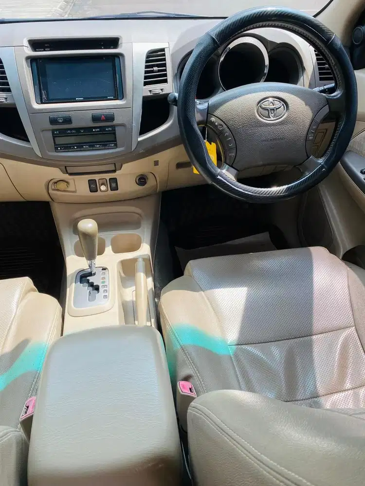 Toyota Fortuner 2005 Bensin