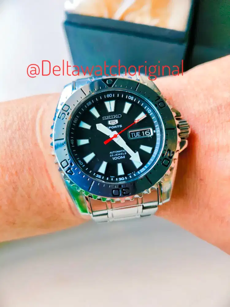Seiko 5 Sports SNZG45K1 Submarine Black Dial Automatic All Original