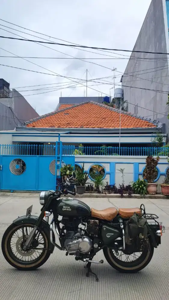Royal Enfield Classic 500 Istimewa KM low