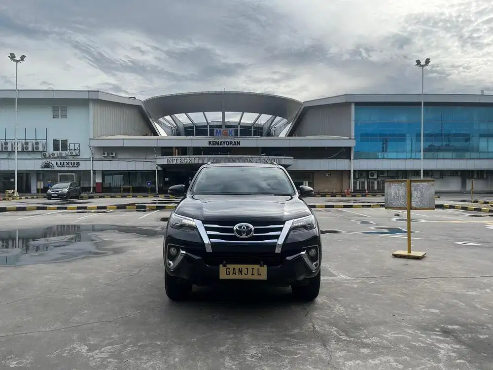 Fortuner VRZ 2020 Hitam