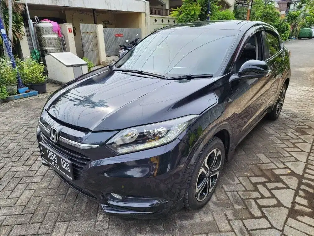 HONDA HRV 1.8 PRESTIGE SOONROF 2017 KILOMTER 40 RIBU ASLI ORIANN