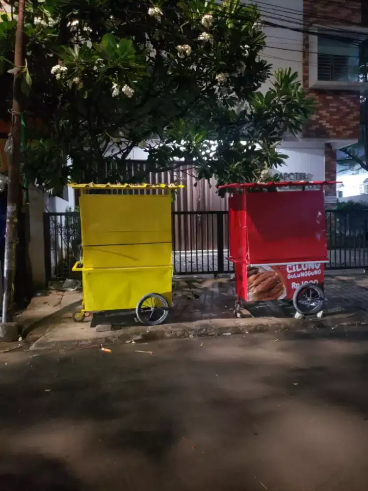 BUTUH CEPAT Loker Wanita Jaga Stand gerobak CILUNG JADUL Tenis Raya