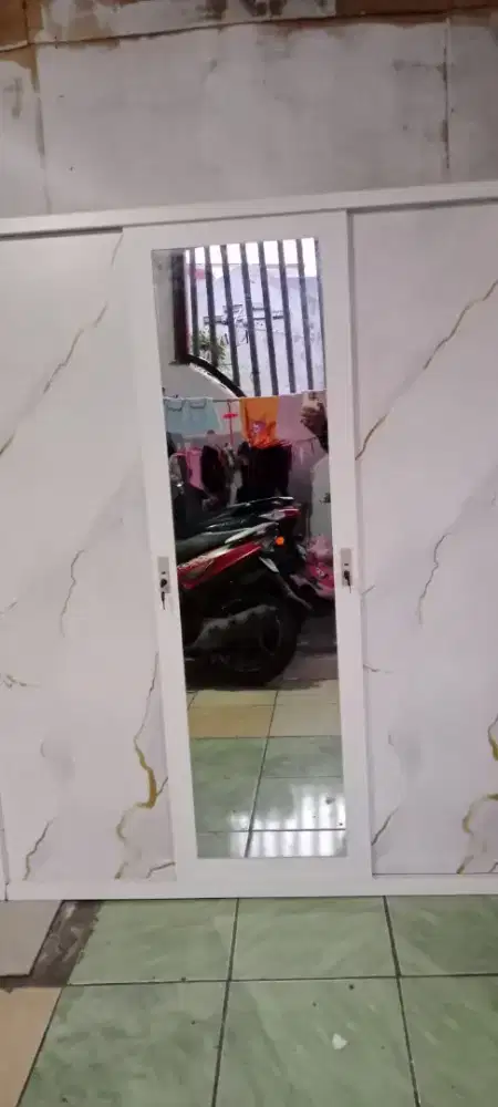jual lemari 3 pintu