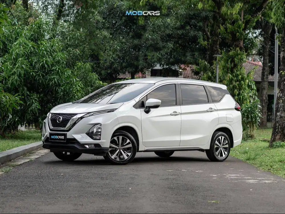 CASH!! LIVINA WE 1.5 AT 2019 MOBCARS CASH