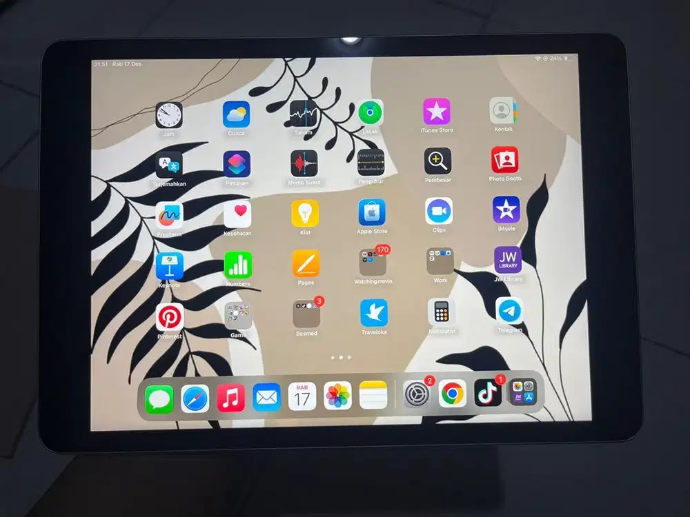 Apple iPad (Gen 9) 10,2 inci, Wi-Fi 64GB