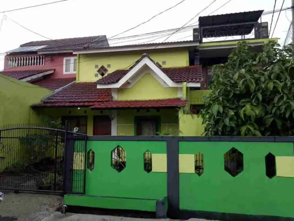 Dijual Rumah Bagus Siap Huni di Vila Dago Tol