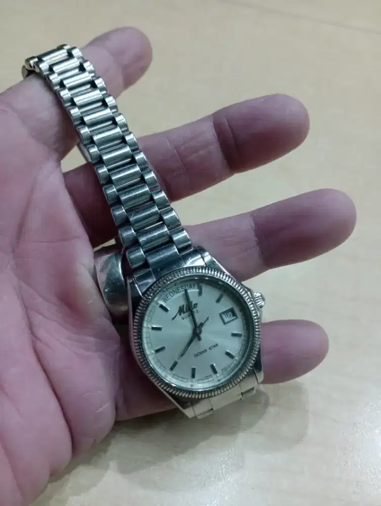 Jam tangan Mido Quartz Swiss made