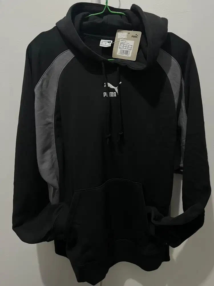 Puma Sweater Size M USA Std