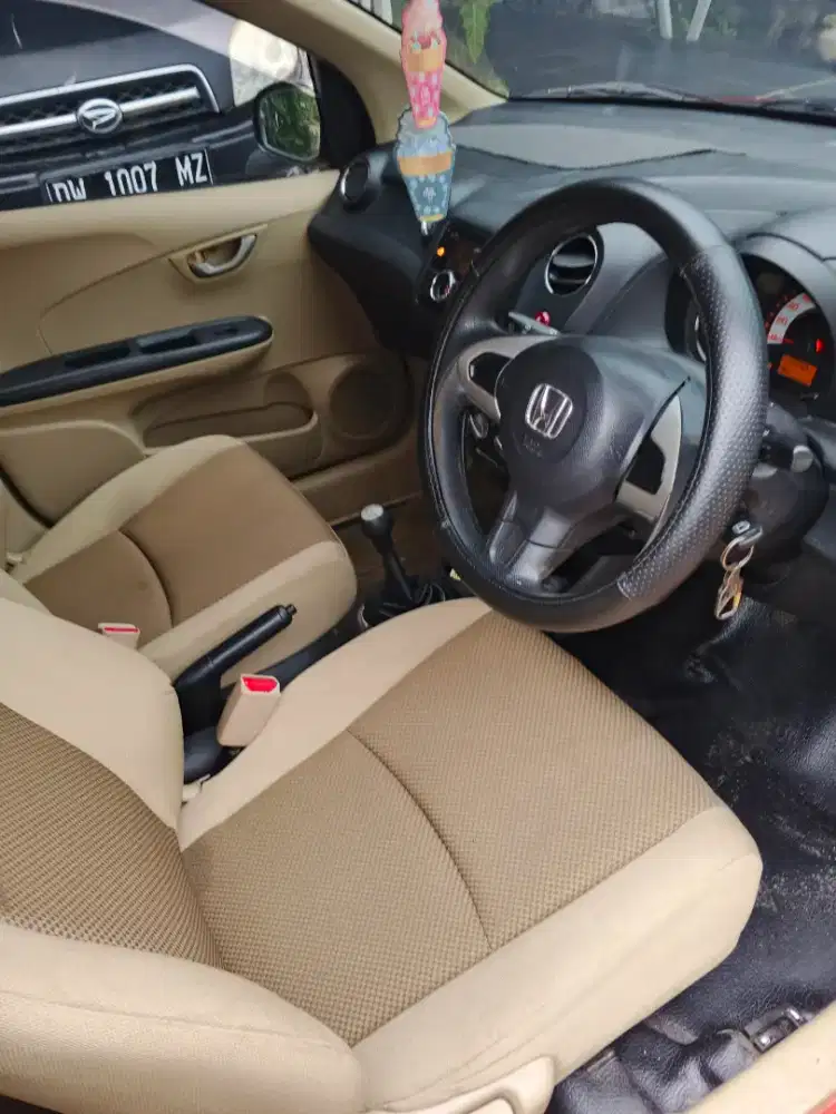 Honda Brio Satya tipe E manual 2015