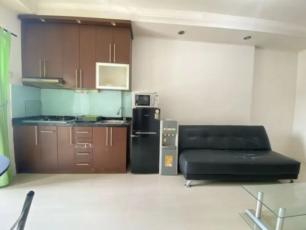2 kamar furnish sudah renovasi lantai rendah SIAP HUNI Apt.Mediterania 2