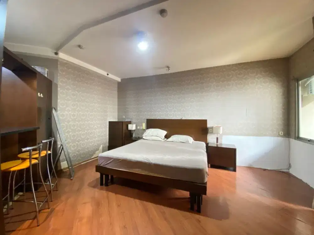 Studio furnish lengkap view pool Apt.Mediterania garden res 1