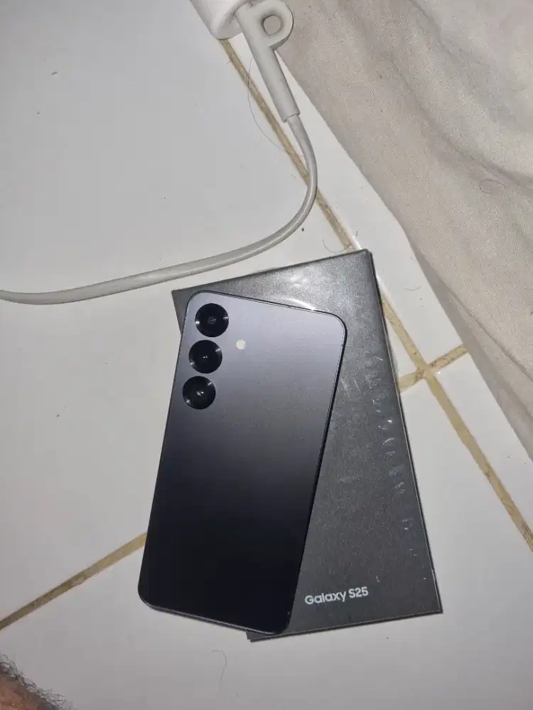 Samsung s25 12/512 blue black