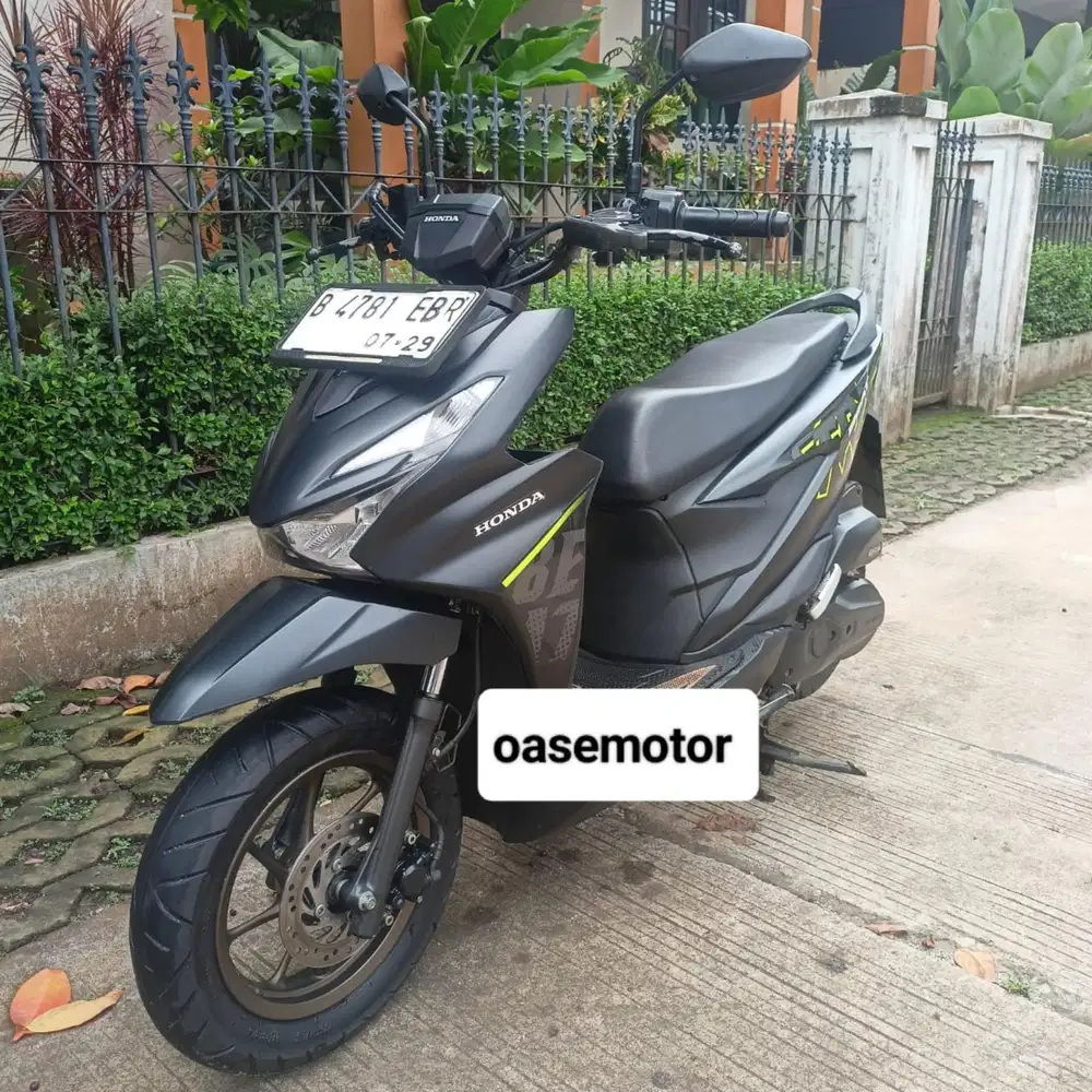 (B) New Honda Beat Street tahun 2024 KM LOW