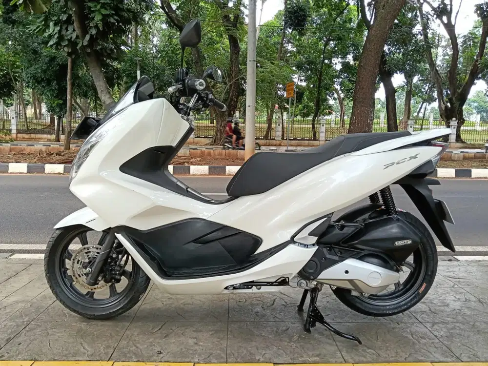 DP MINIM 2.500 CASH KREDIT HONDA PCX 150 CBS ISS THN 2020 PAJAK IDUP