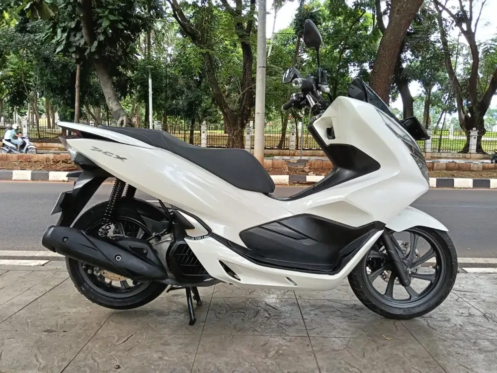 DP MINIM 2.500 CASH KREDIT HONDA PCX 150 CBS ISS THN 2020 PAJAK IDUP