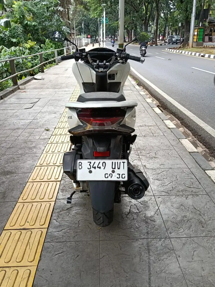 DP MINIM 2.500 CASH KREDIT HONDA PCX 150 CBS ISS THN 2020 PAJAK IDUP