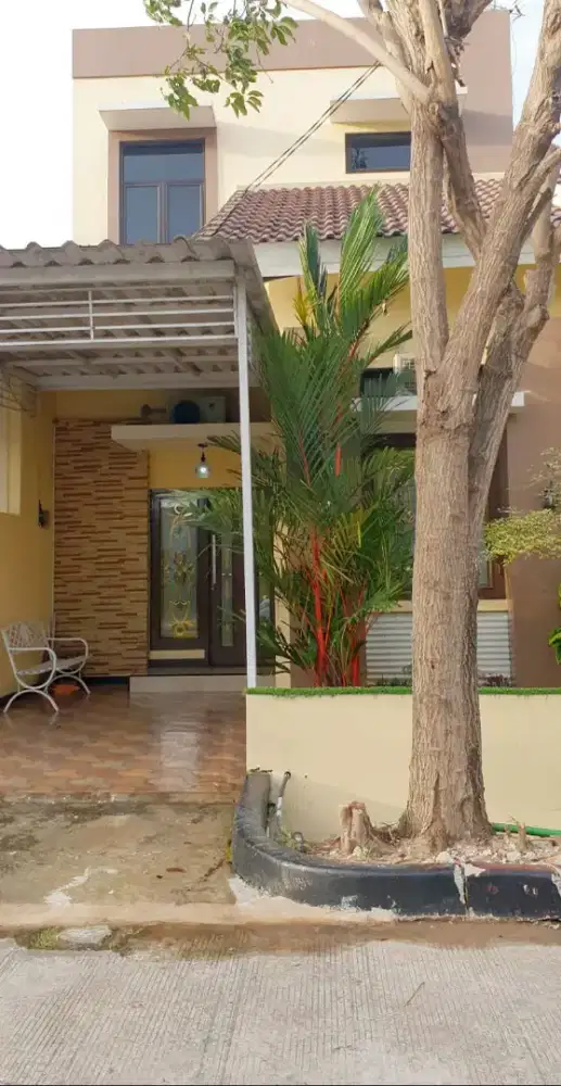 Dijual Rumah 2 Lantai Full Furnish dekat Jakarta Utara