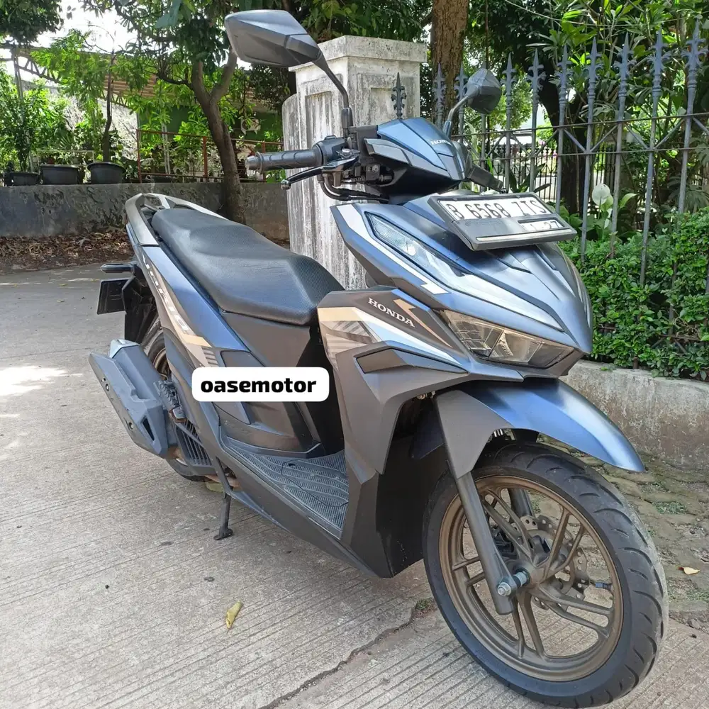 (B) Honda Vario 125 CBSISS keyless tahun 2022
