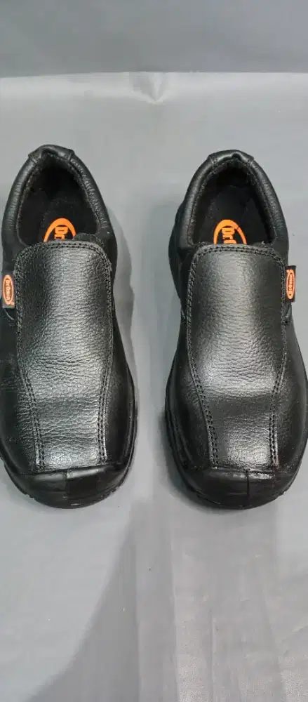 Sepatu Safety kerja Dr.Osha