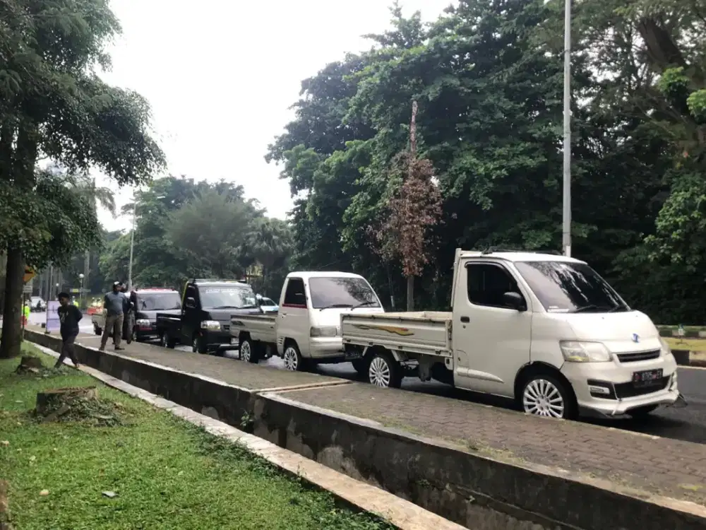 Sewa mobil pickup pick up enkel jasa angkut barang pindahan depok