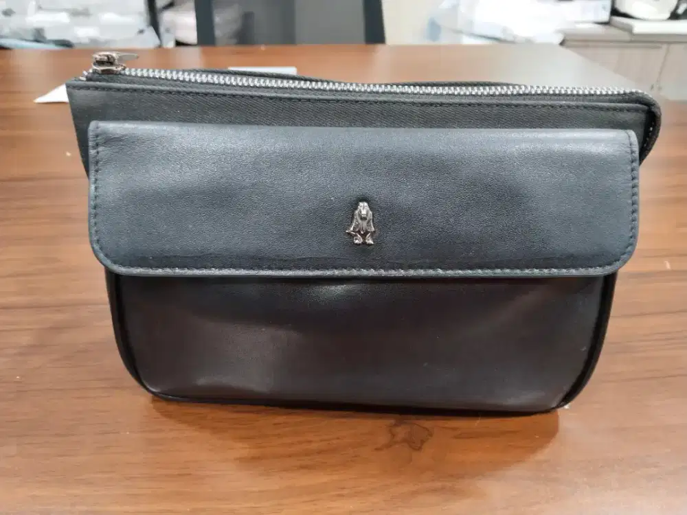 Jual tas merek HUSH PUPPIES