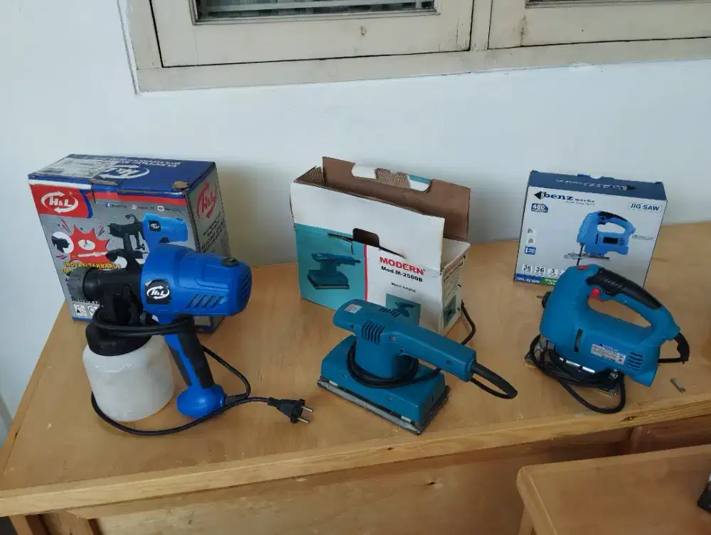 Dijual gergaji listrik, mesin amplas dan alat cat semprot