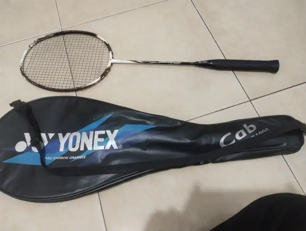 Raket bulutangkis Yonex ori