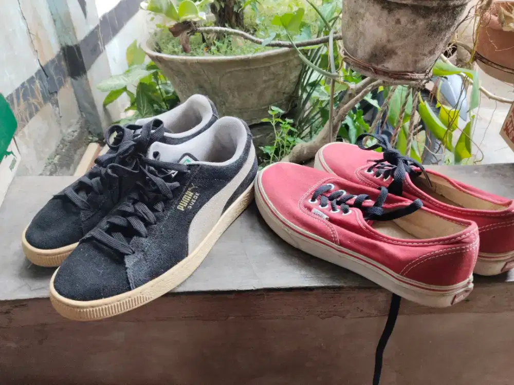 Puma suede classic black white dan Vans authentic red