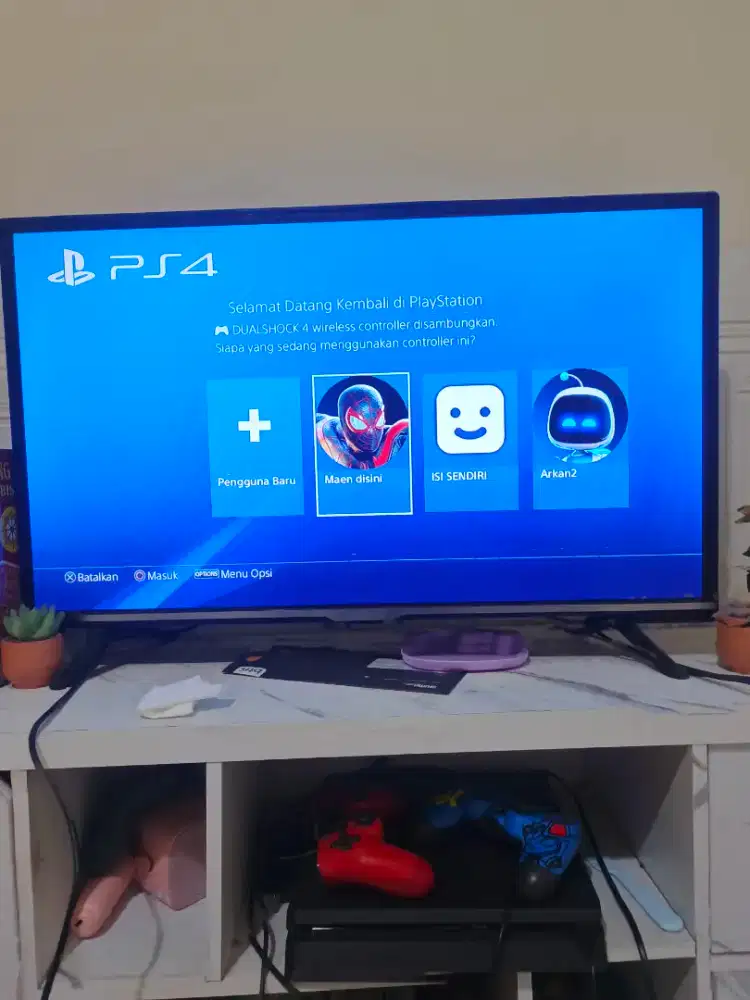 Playstation 4 slim 1 Tb