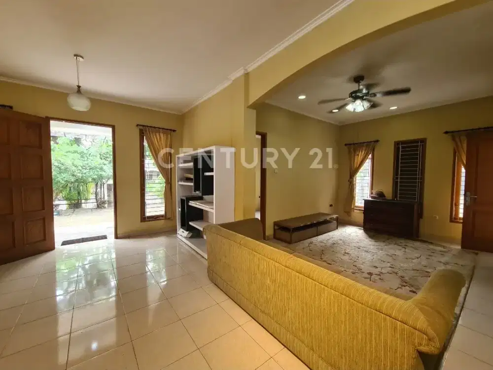 Rumah Asri Siap Huni Di Kayu Putih Selatan