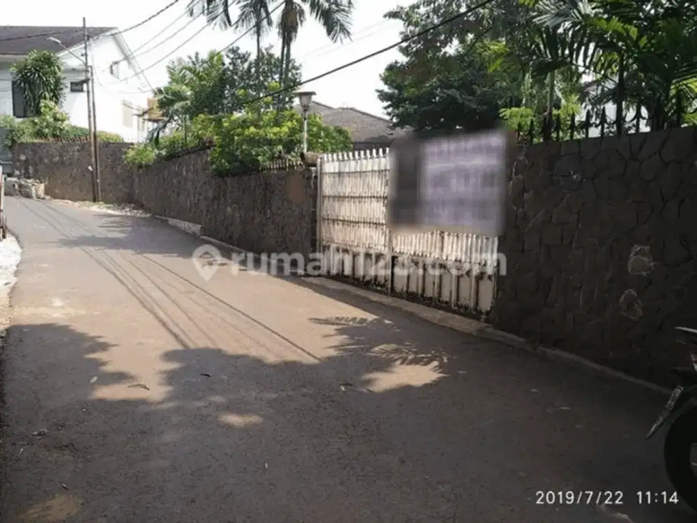 Turun Drastis Rumah Besar Kemang Selatan, Jakarta Selatan