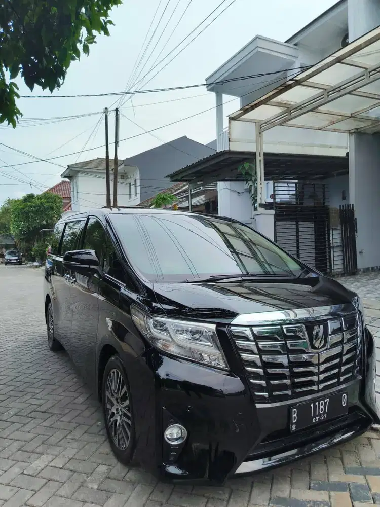 Toyota Alphard 2017 G ATPM Hitam - a/n Perorangan, Terawat, Siap Pakai