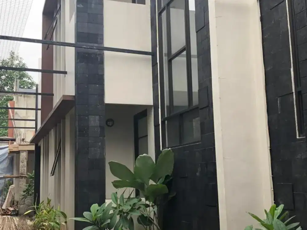 Fatmawati Dijual Townhouse 2 lantai siap huni di Bali Maissonnete, Jakarta Selatan