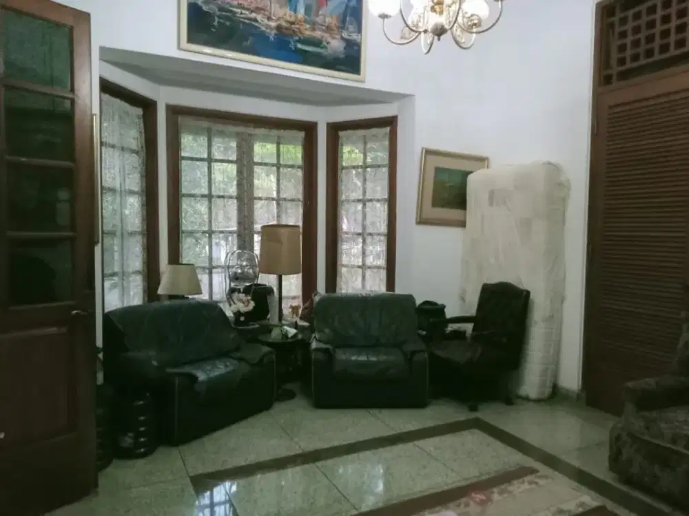 Turun Harga Rumah Klasik Di Jl Kemiri Menteng Halaman Luas