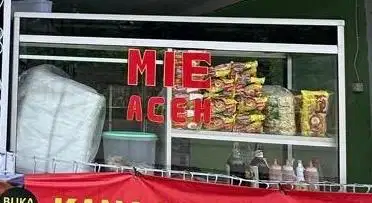 ETALASE Kaca Alumunium