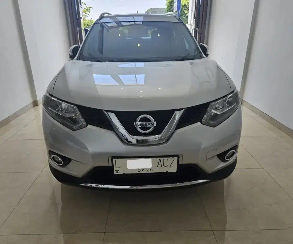 Jual nissan X trai 2015 low KM 40rb