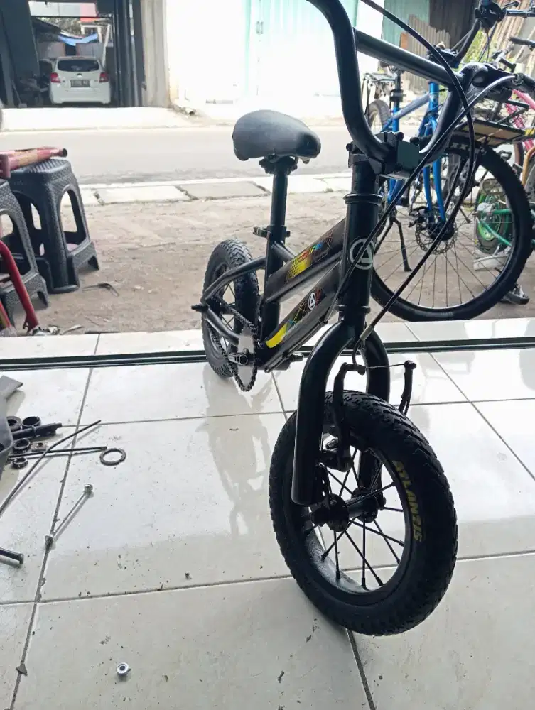 Sepeda anak ukuran 12