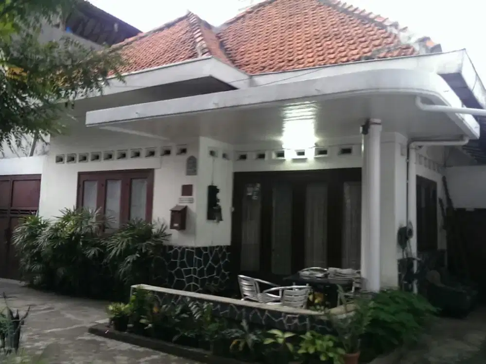 Rumah Bagus Strategis Bendungan Hilir Jakarta Pusat