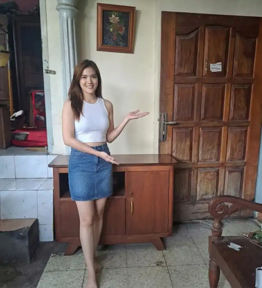 Buffet meja tv
Jati tua
dimensi P100cm T75cm L39cm