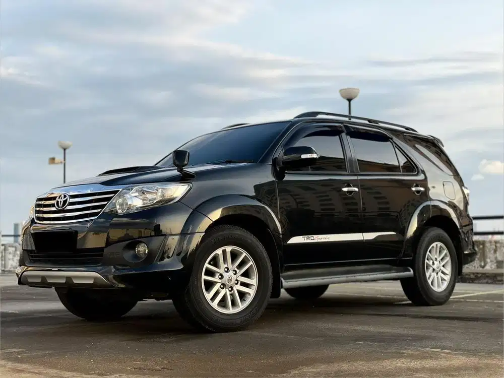 FORTUNER 2.5 G VNT TRD DIESEL 2013 (RARE CONDITION)