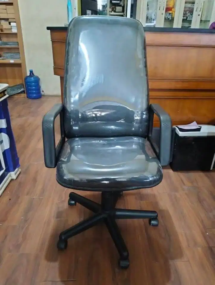 Kursi Direktur/Kursi Pimpinan