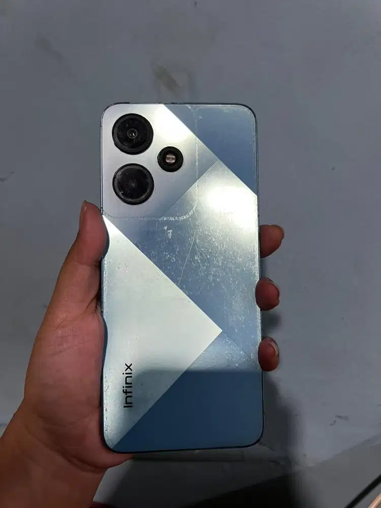 Infinix Hot 30i ram 8+8/128GB nominus