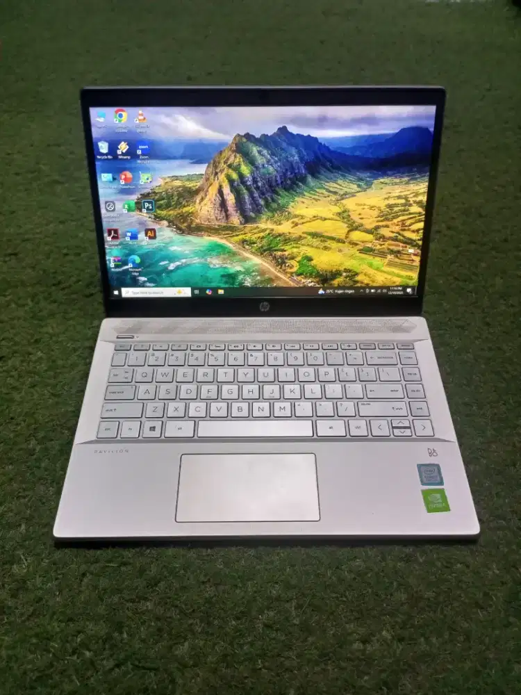 Laptop HP Slim i7 Gen8 double VGA