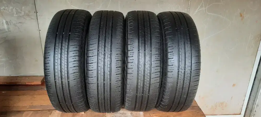 BAN XPANDER DUNLOP 195/65.R16 tahun 2023 kondisi 80%