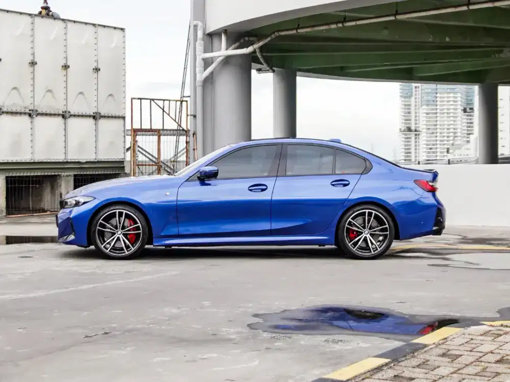 BMW 330i 2025 tt BMW 330i 2024 tt BMW 320i