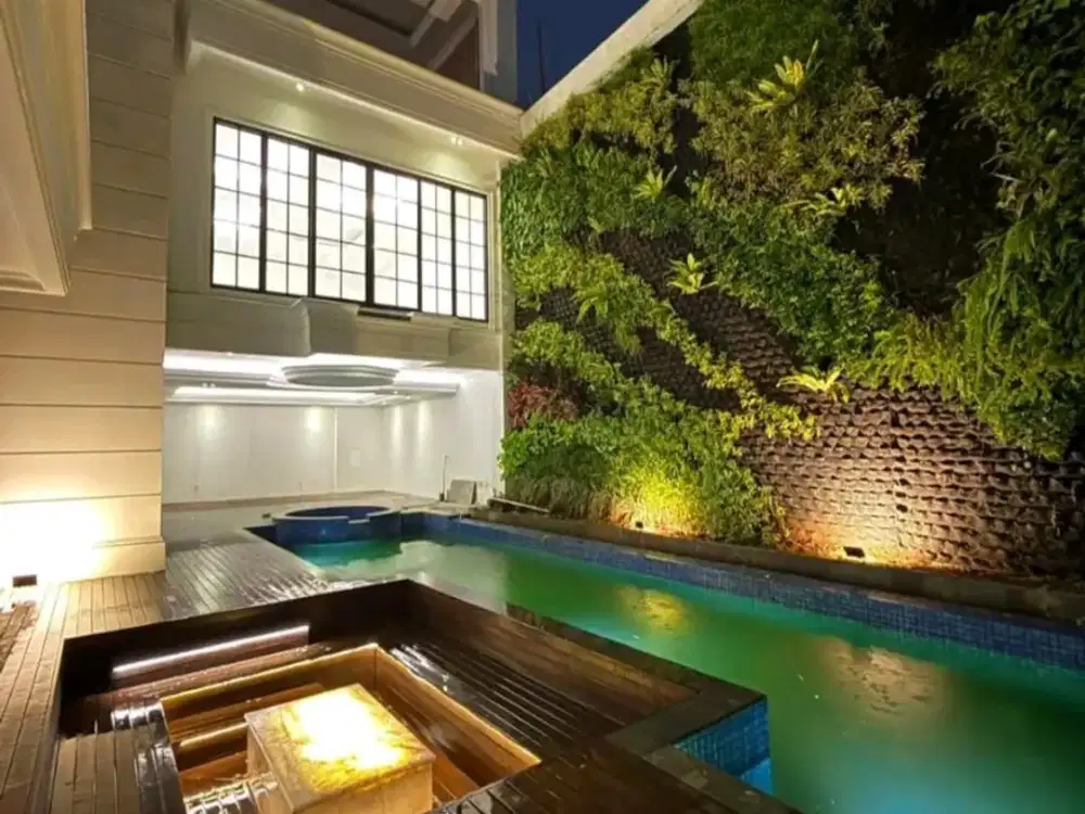 Rumah Sultan Pondok Indah 3 Lantai Rooftop Basement & Lift
