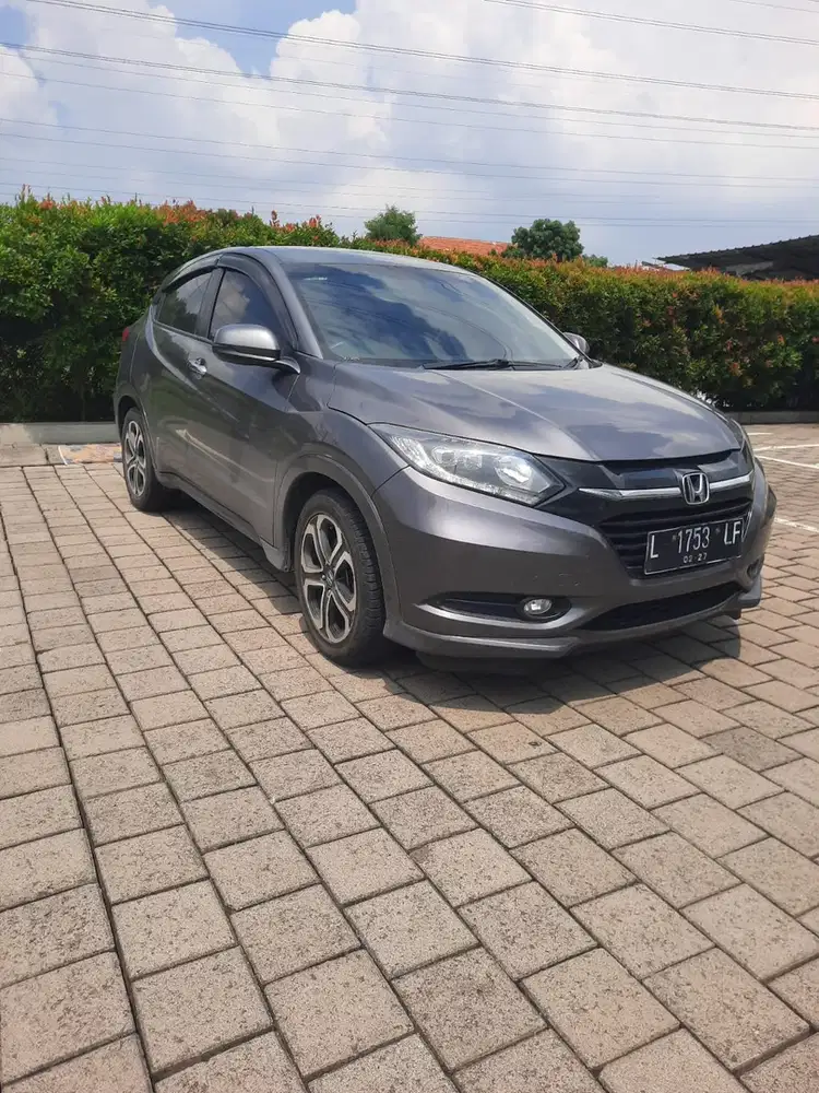 Honda HRV Prestige 1.8 AT (Sunroof)
