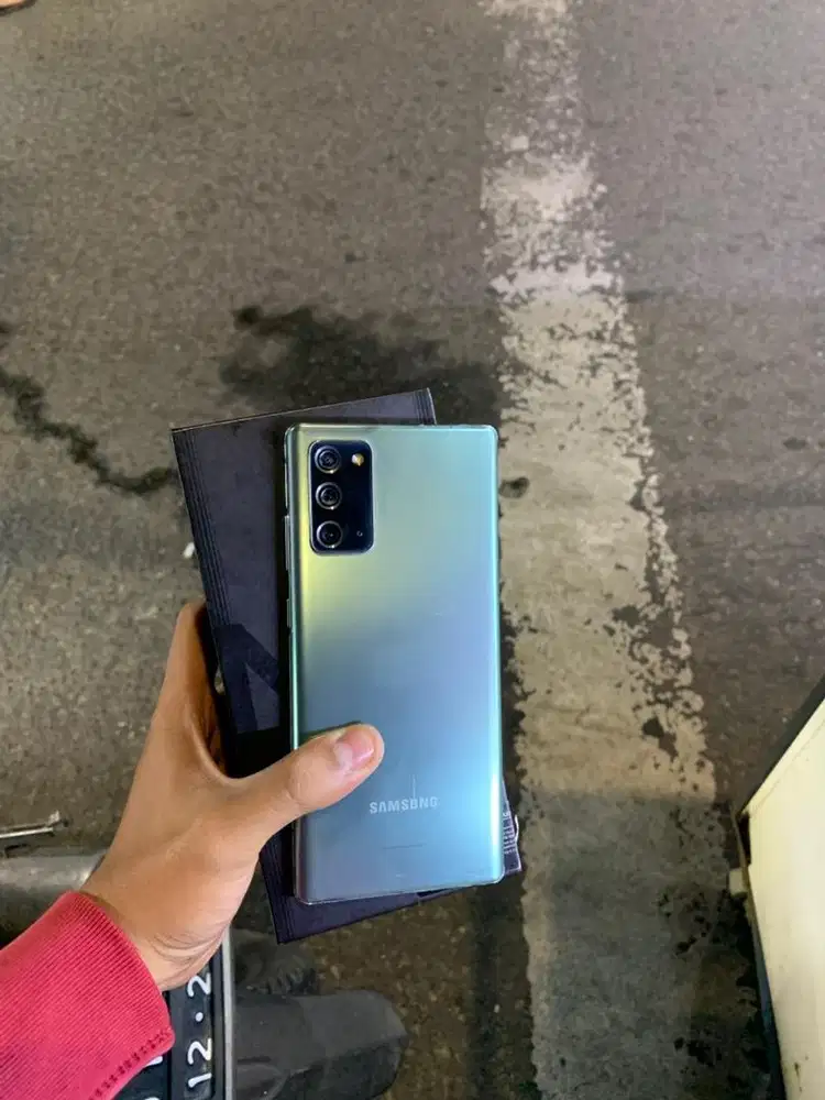 SAMSUNG NOTE 20
